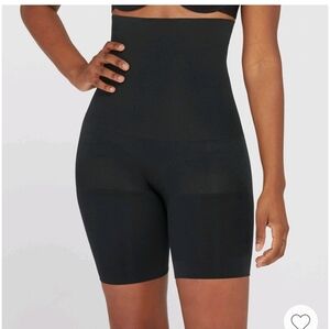 SPANX Assets Star Power High Waist Shaping Short Tights